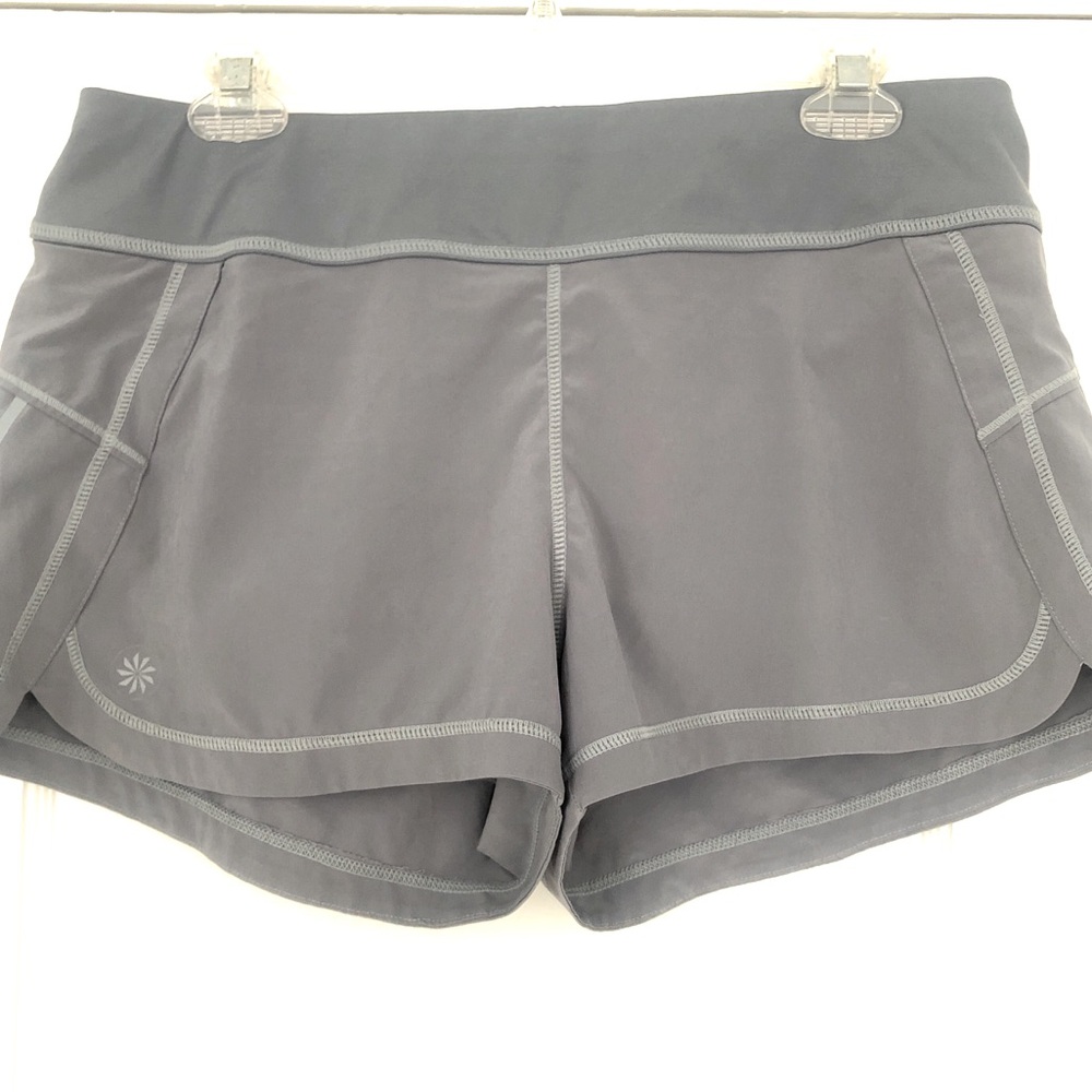 Athleta Pulse short steel grey